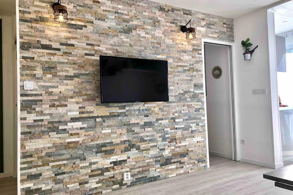 Grand Studio Cabine 30 M² Centre Ville, Refait A Neuf Pour Vous ! Climatise La Grande Motte Dış mekan fotoğraf