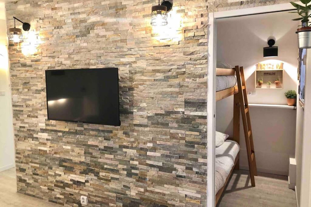Grand Studio Cabine 30 M² Centre Ville, Refait A Neuf Pour Vous ! Climatise La Grande Motte Dış mekan fotoğraf