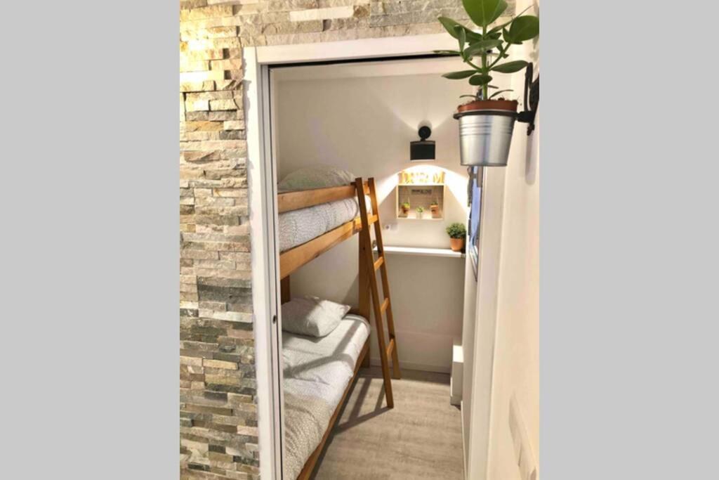 Grand Studio Cabine 30 M² Centre Ville, Refait A Neuf Pour Vous ! Climatise La Grande Motte Dış mekan fotoğraf