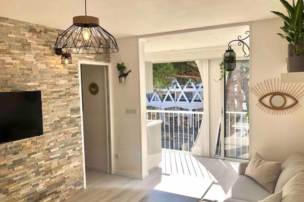Grand Studio Cabine 30 M² Centre Ville, Refait A Neuf Pour Vous ! Climatise La Grande Motte Dış mekan fotoğraf