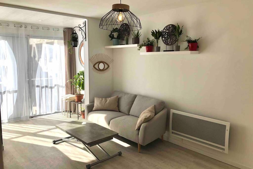 Grand Studio Cabine 30 M² Centre Ville, Refait A Neuf Pour Vous ! Climatise La Grande Motte Dış mekan fotoğraf